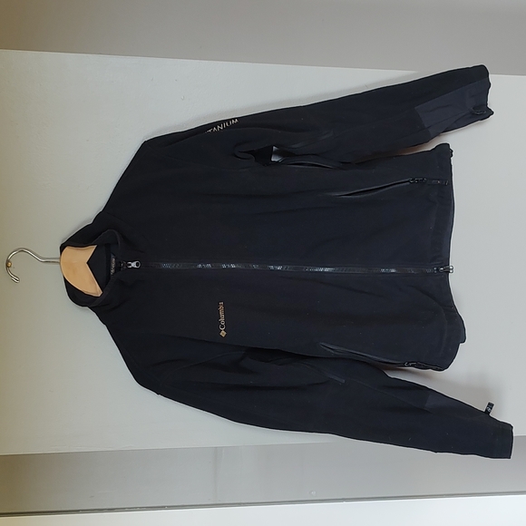 Tops - Columbia Titanium Black Long Sleeve Zippered Fleece Size Large